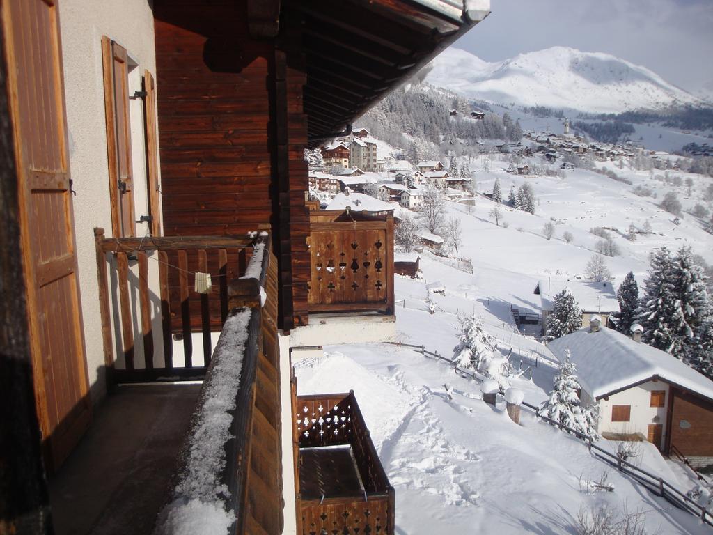 Hotel Alpe Fleurie Champoluc Ngoại thất bức ảnh