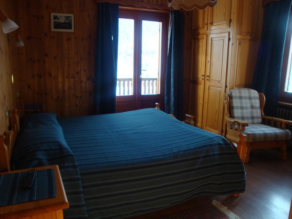 Hotel Alpe Fleurie Champoluc Ngoại thất bức ảnh